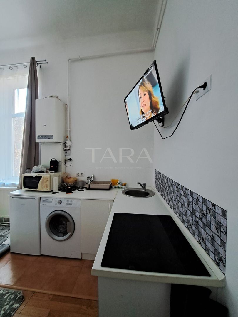 Eleganță istorică: Garsonieră în clădire interbelica! - Poză 4