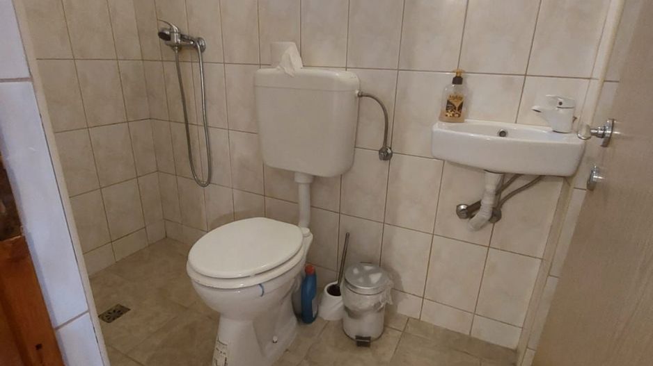 Casa de inchiriat - Poză 10