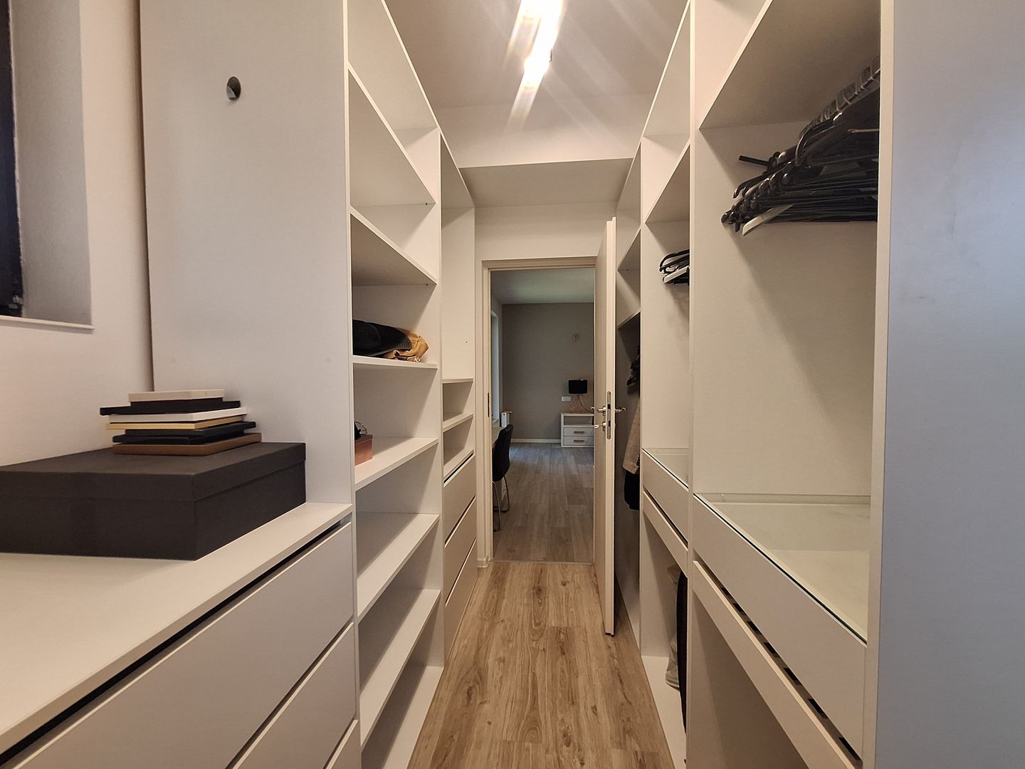 Duplex 4 cam 3 bai parcare&curte Prelungirea Ghence str. Maracineni - Poză 11