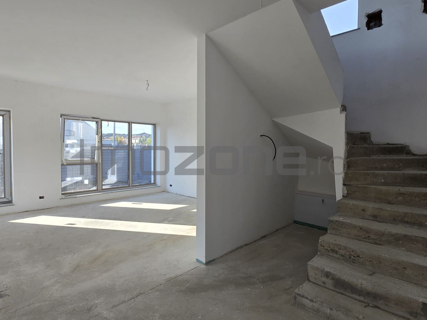 VILA OTOPENI - ZONA FERME| 4 CAMERE | 2 PARCARI | FINISATA LA ALB | COMISION 0%| - Poză 10