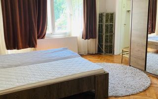 Casa boiereasca cu teren - Poză 2