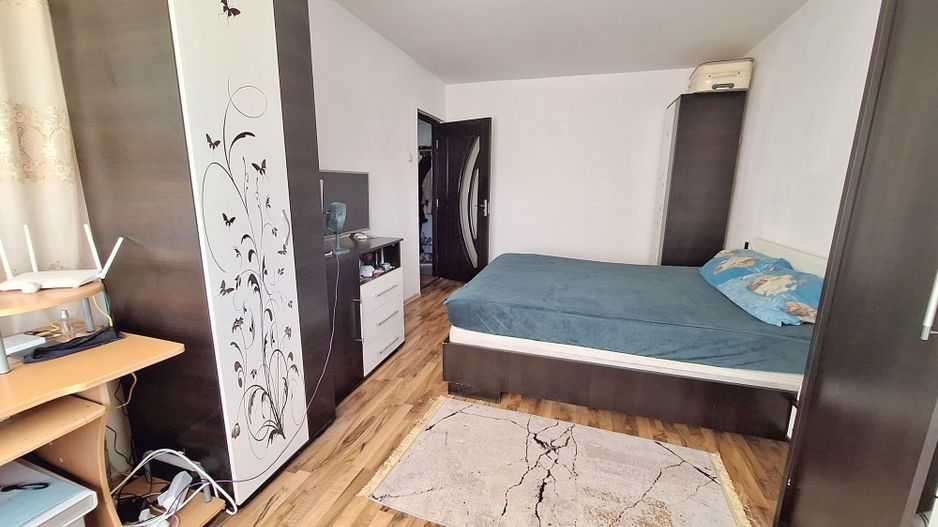 Apartament 2 camere de închiriat - Micro 17 - Mobilat - 350 Euro - Poză 2