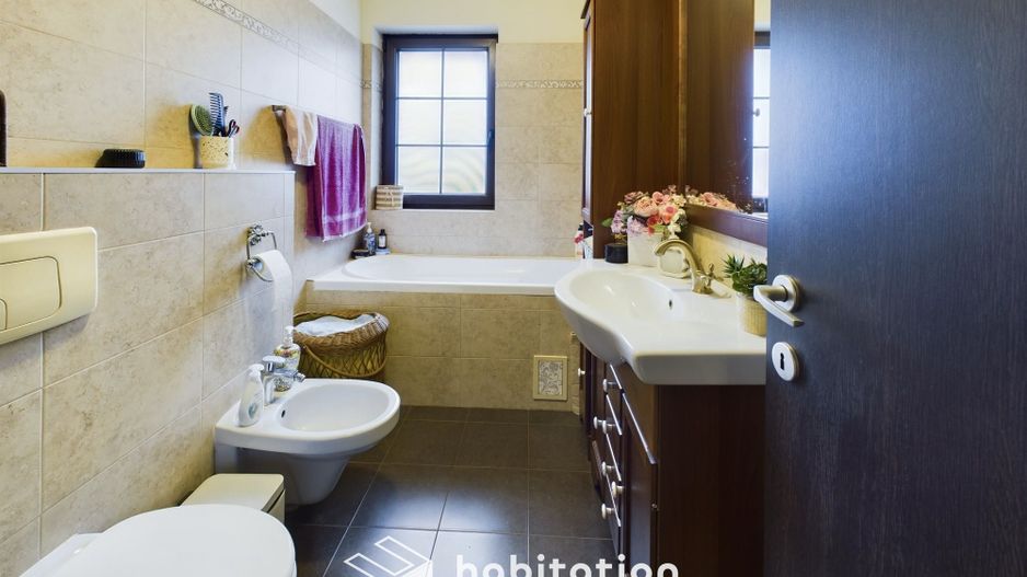 Apartament 3 camere, elegant amenajat, in Dumbrăvița- Kaufland - Poză 12