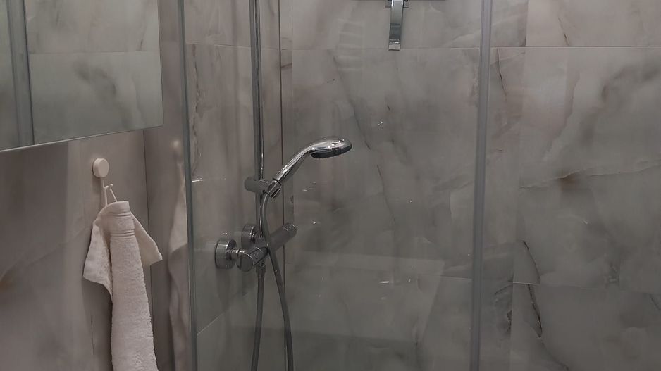 Ag BRASADAS vinde ap 2 cam SUPERFINISAT 41mp etaj 1 CENTRU. - Poză 5