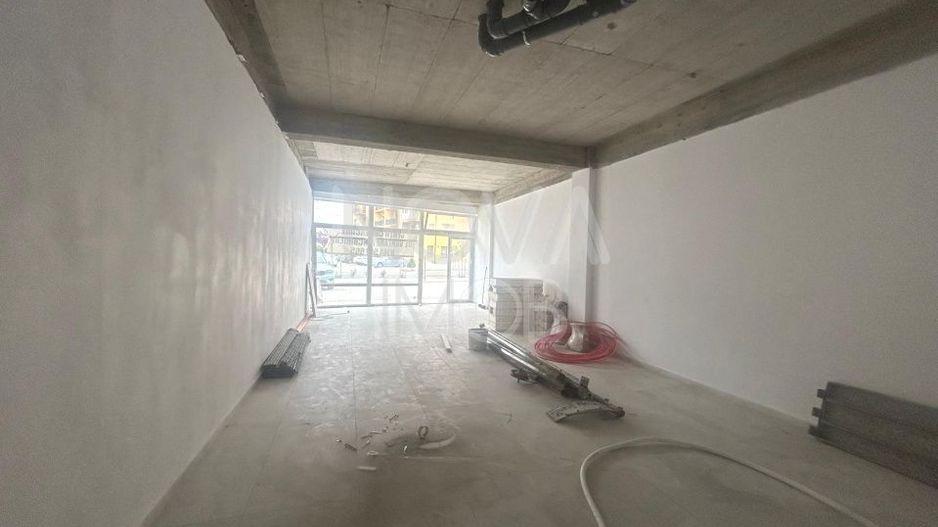 Spatiu comercial de inchiriat 120 mp - vitrina la strada - Selimbar, zona Brana - Poză 2