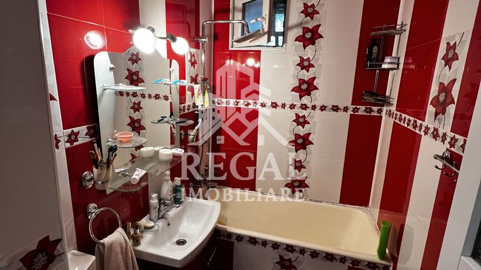 Apartament 2 camere de vânzare – Bd. Traian, zona Altex - Poză 7