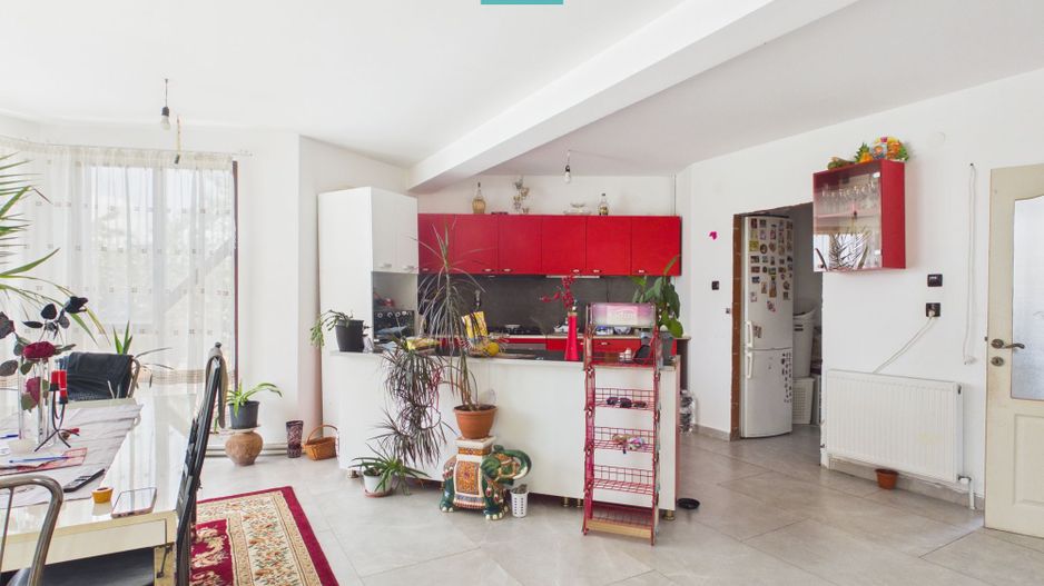 Casă 225 mp cu teren 1.482 mp în Leș - Poză 13