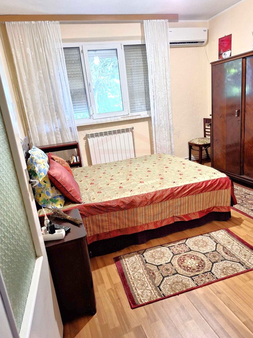 74.900 euro, 3 camere, Centru, etaj 3/4 - Poză 11