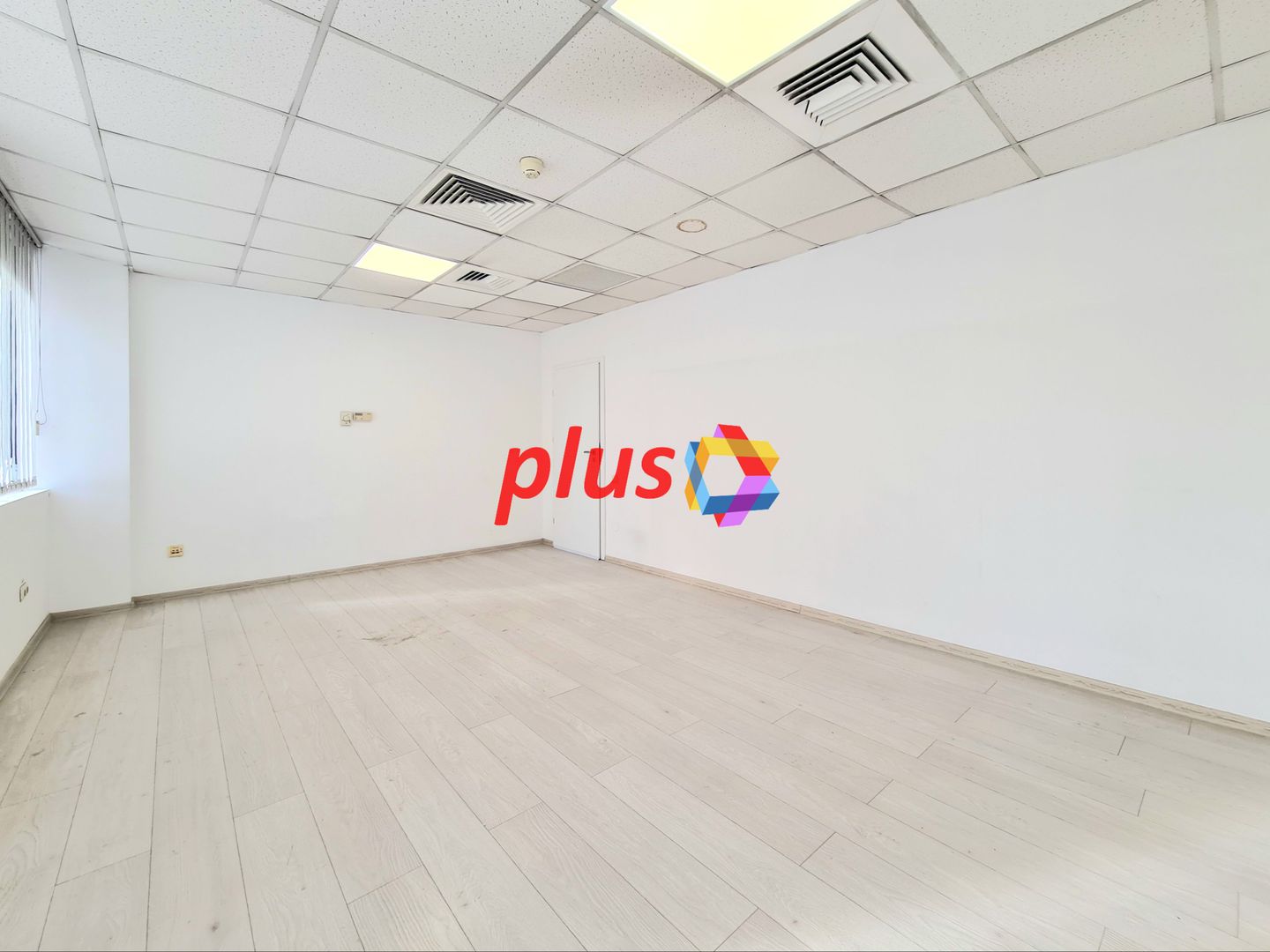 Spatiu birouri de închiriat Brasov - 28 mp # spatii-comerciale-brasov.ro - Poză 3