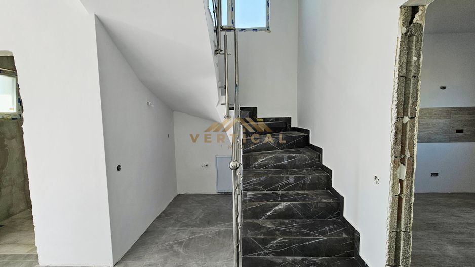 Vila deosebita la iesire din comuna Berceni - Poză 8