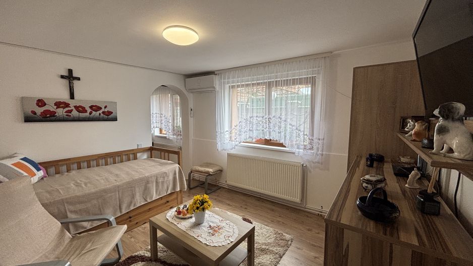 Casa de vânzare în zona Girocului - Poză 2