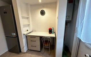 4 camere, 2 bai, centrala proprie - Poză 8