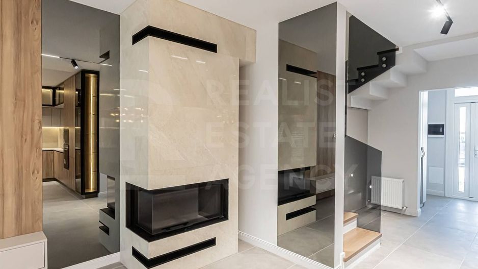 Vânzare, townhouse, 3 camere, 160 mp, Goianul Nou - Poză 2