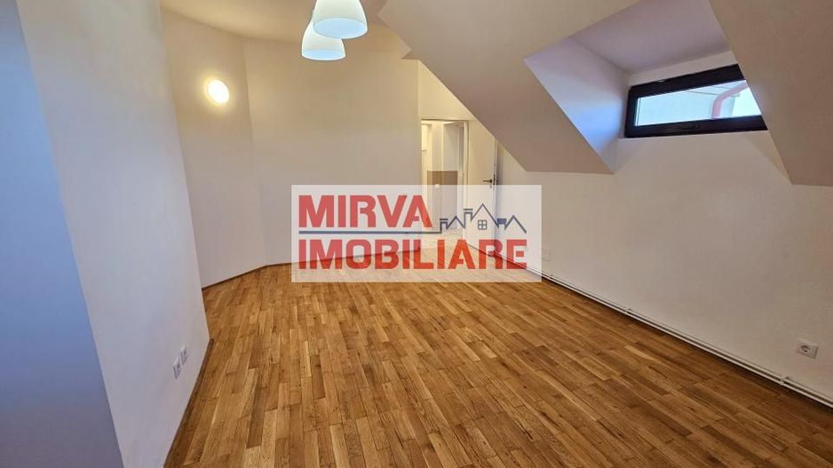 🏢 Spațiu de birouri – 5 camere, 3 băi – Mansardă vilă, Central - Poză 30