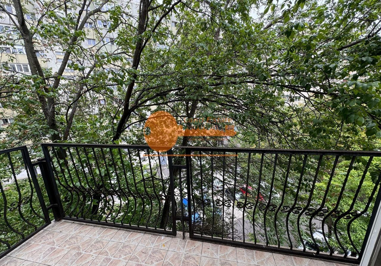 2 camere Crangasi ( bloc 1983- 6 minute de metrou ) - Poză 7