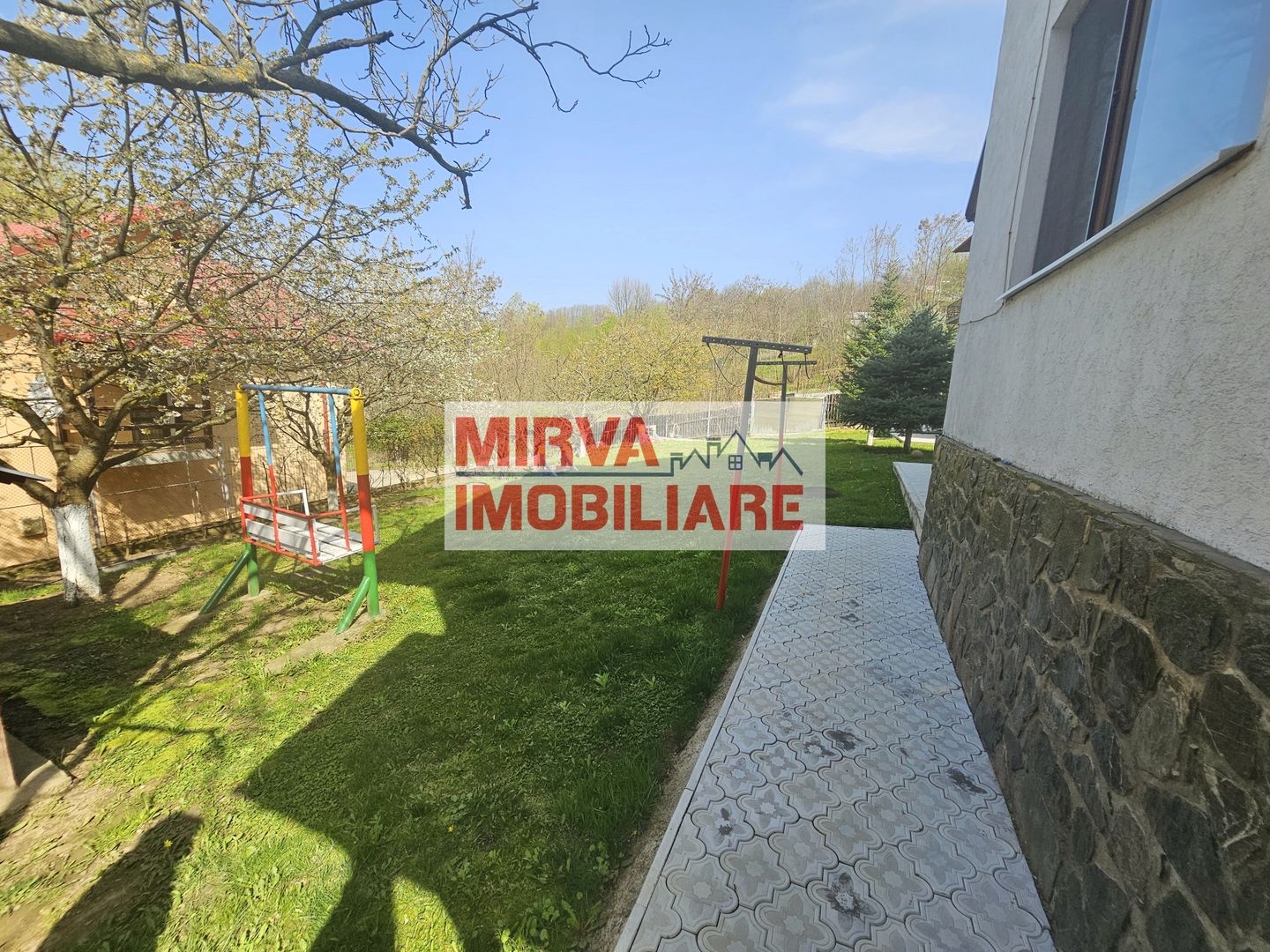 🏡 VILĂ ELEGANTĂ CU PRIVELIȘTE DEOSEBITĂ – VALENII DE MUNTE - Poză 24