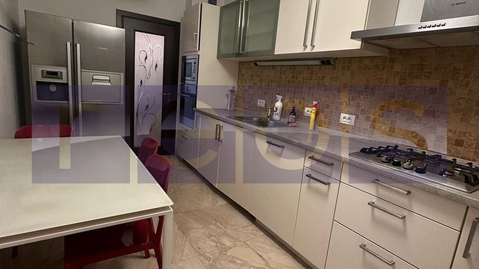 APARTAMENT 4 CAMERE CENTRAL PARK - Poză 3