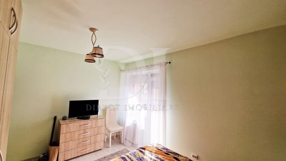 Apartament 3 camere / etaj intermediar / Zona Terra - Poză 9
