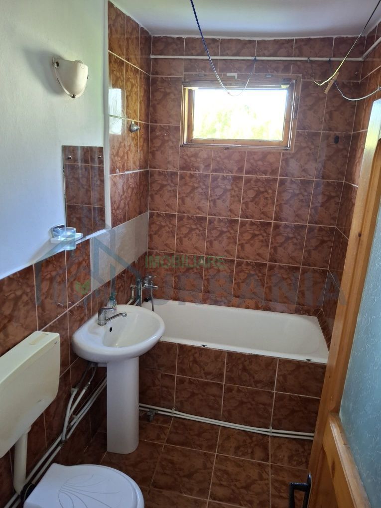 Apartament 2 camere decomandat de închiriat în zona Tudor Vladimirescu - Poză 3