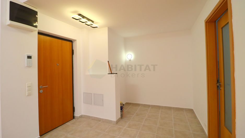 Proaspat igienizat, spatios, parcare subterană - Poză 9