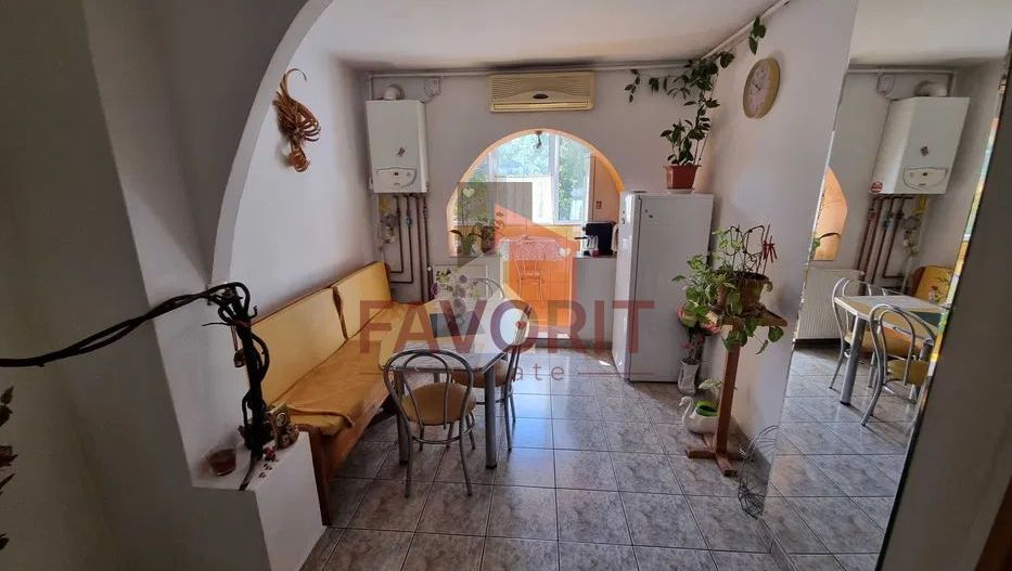 Apartament 3 camere decomandat, zona Aradului - Poză 4