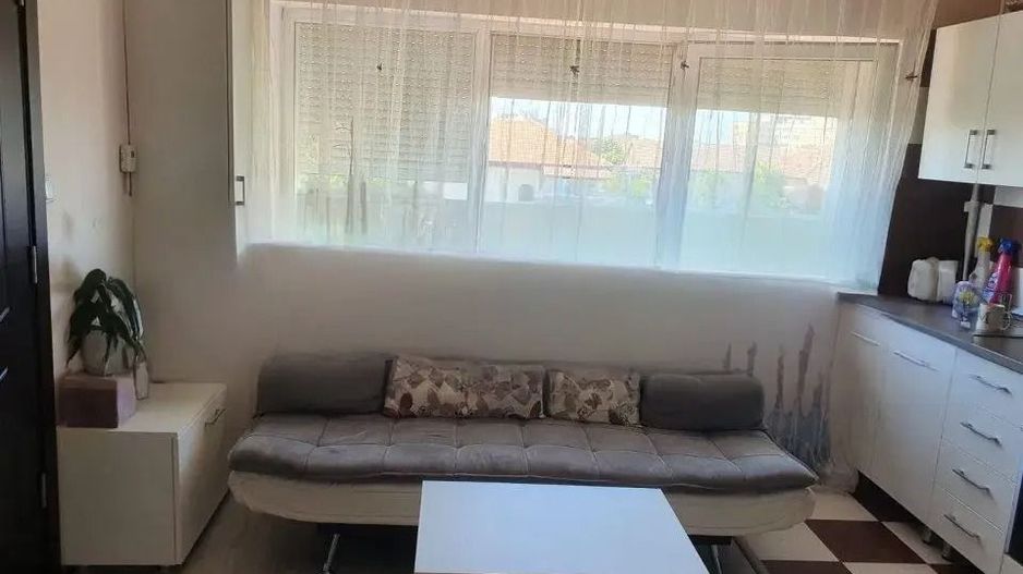 Apartament 3 cam zona Aradului mansarda. - Poză 11