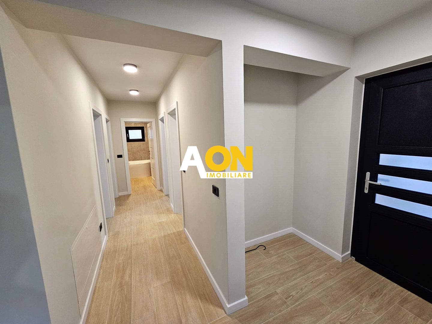 Casa 4 camere, 355 mp teren, gata de mutat, cartier Orizont - Poză 8