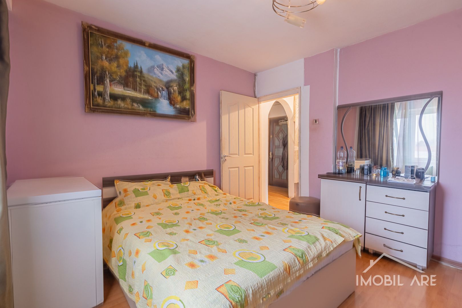 Apartament cu 3 camere de vânzare - Poză 4