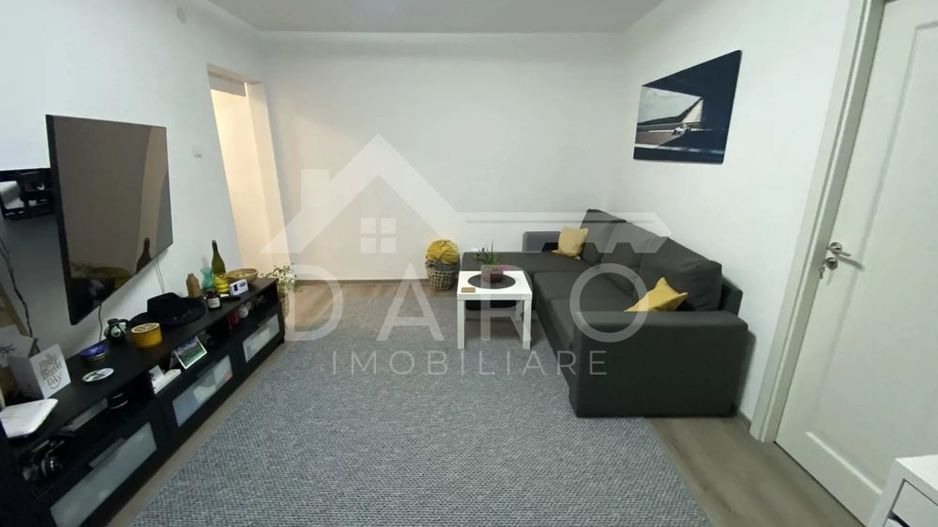 De vânzare apartament 2 camere - Poză 2