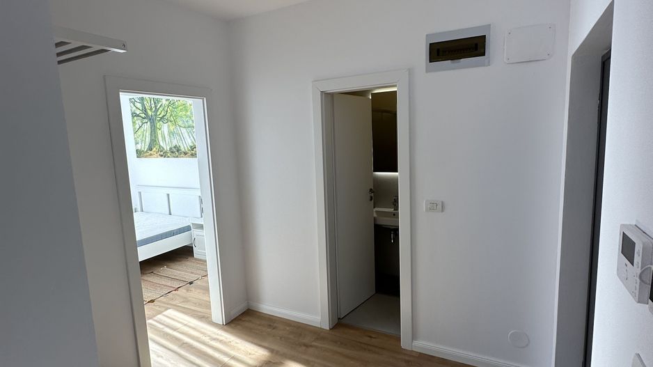 Apartament  3 camere zona Centrala - Poză 11