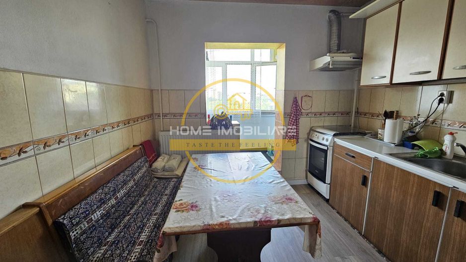 Nicolina Prima Statie Apartament 2 Camere Decomandat 56 Mp Bloc 1986 - Poză 2