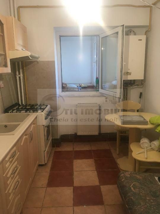 Ap. 3 camere Decomandate., 2 bai, 67mp, zona Gara - Poză 1
