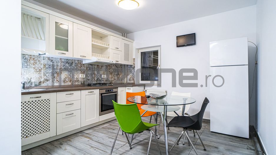 Drumul Sarii, 3 camere, 77 mp, et 5, 2 băi, bucatarie mare, disponibil imediat - Poză 9