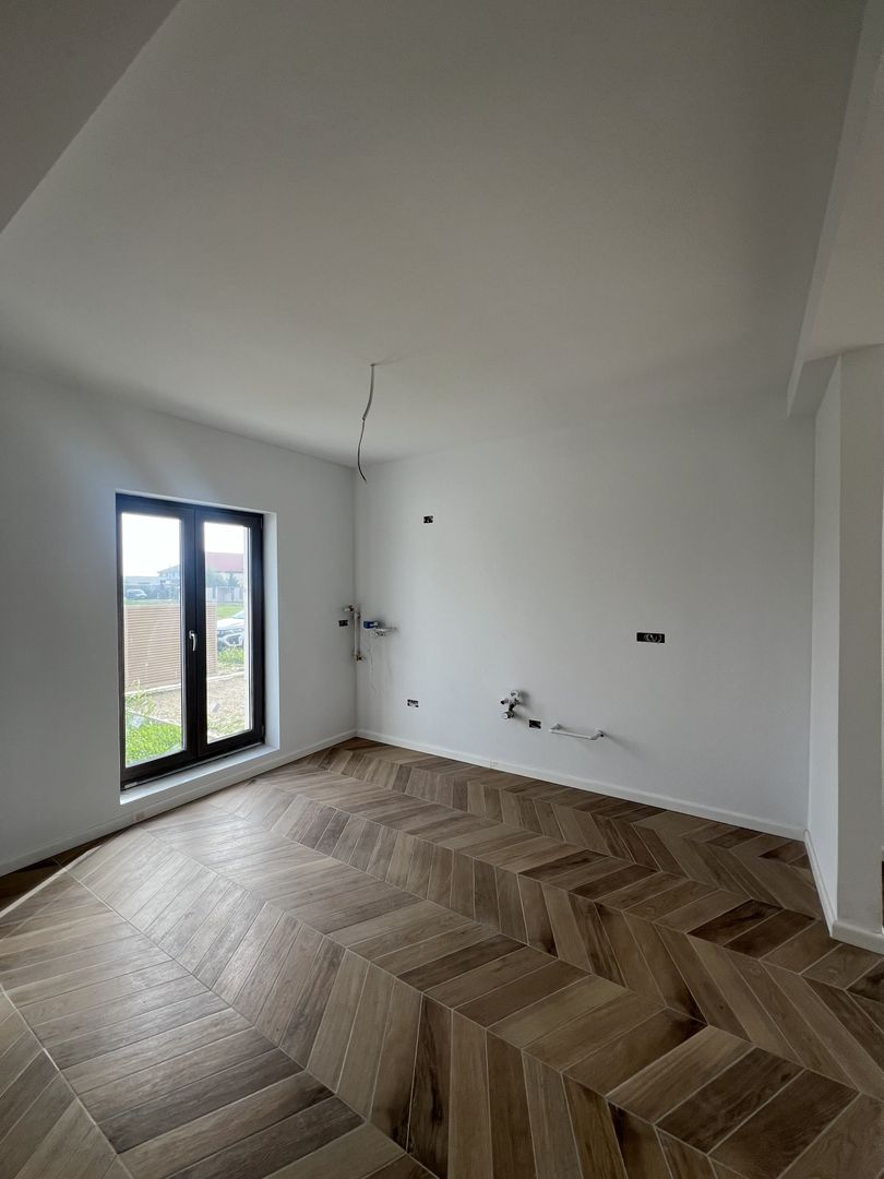 Vila 4 camere Dumbravita - Poză 5