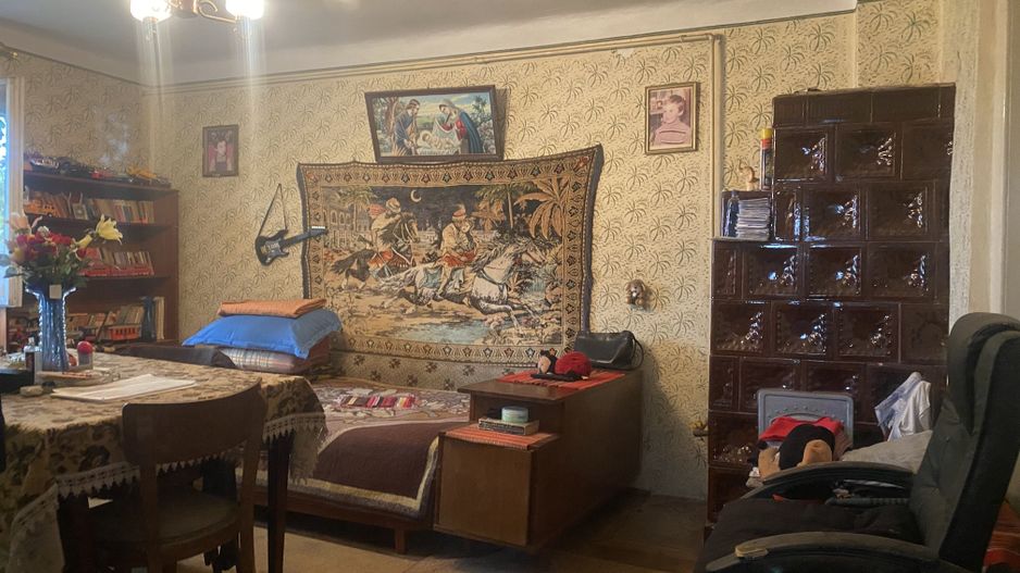 Vanzare casa cu 6 camere in Targoviste - vizavi de Colegiul Carabella - Poză 2