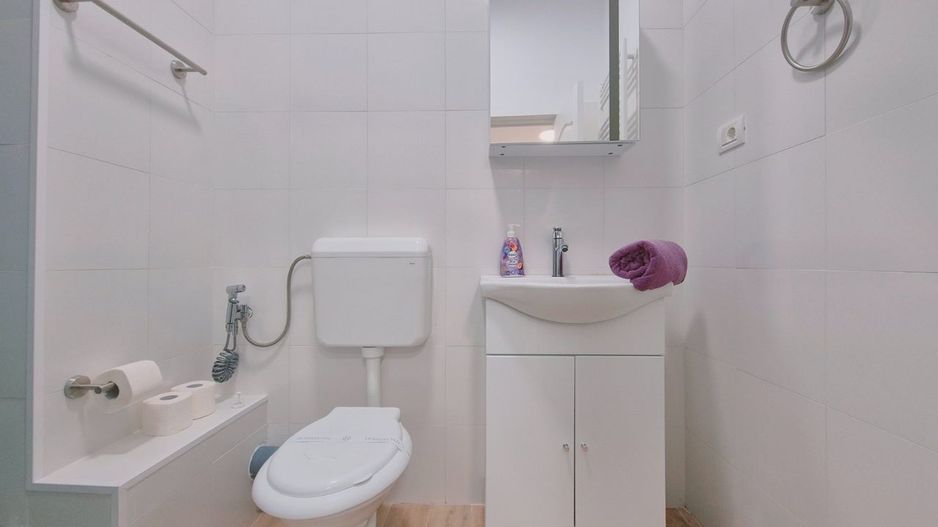 Ultracentral Unirii garsonieră 33mp - Poză 12