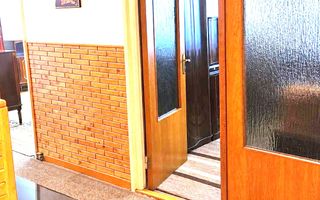 Apartament 2 camere, decomandat , ultracentral - Poză 1