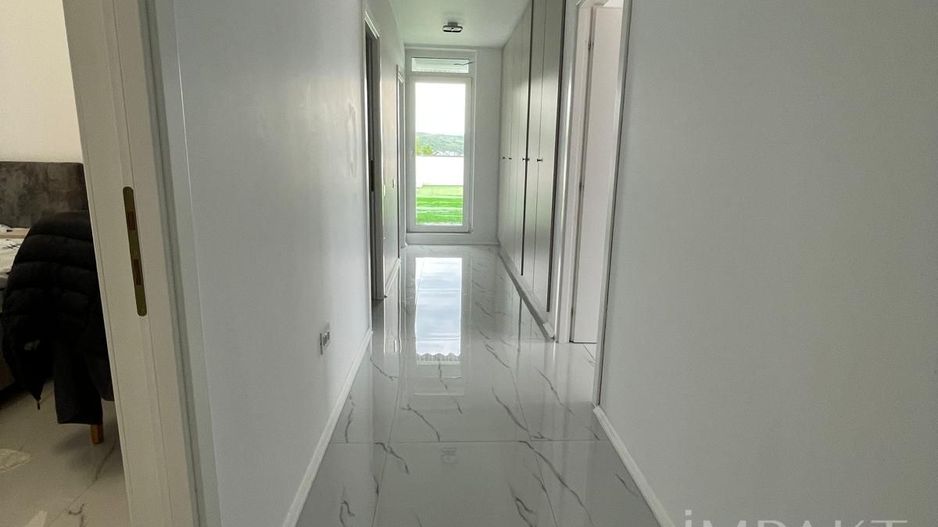 Penthouse Exclusivist cu 2 Terase Panoramice și Jacuzzi - Poză 14