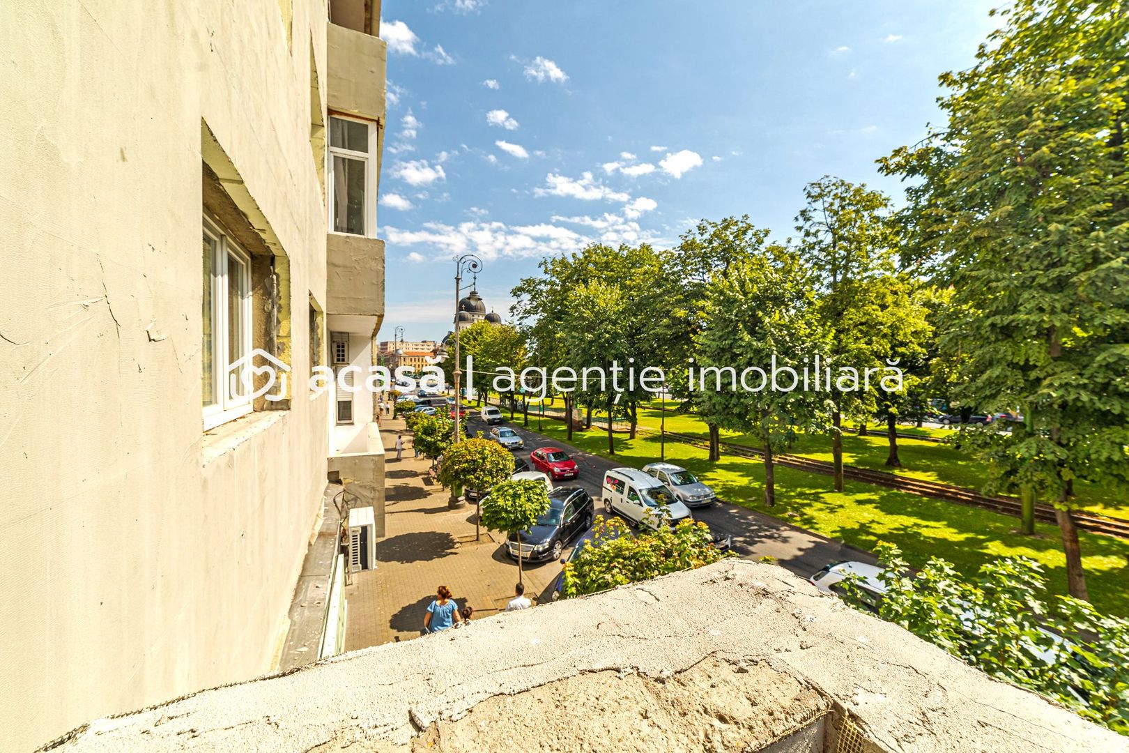 VÂNDUT Apartament Arad, zona ultracentrală, b-dul Revoluției. - Poză 2