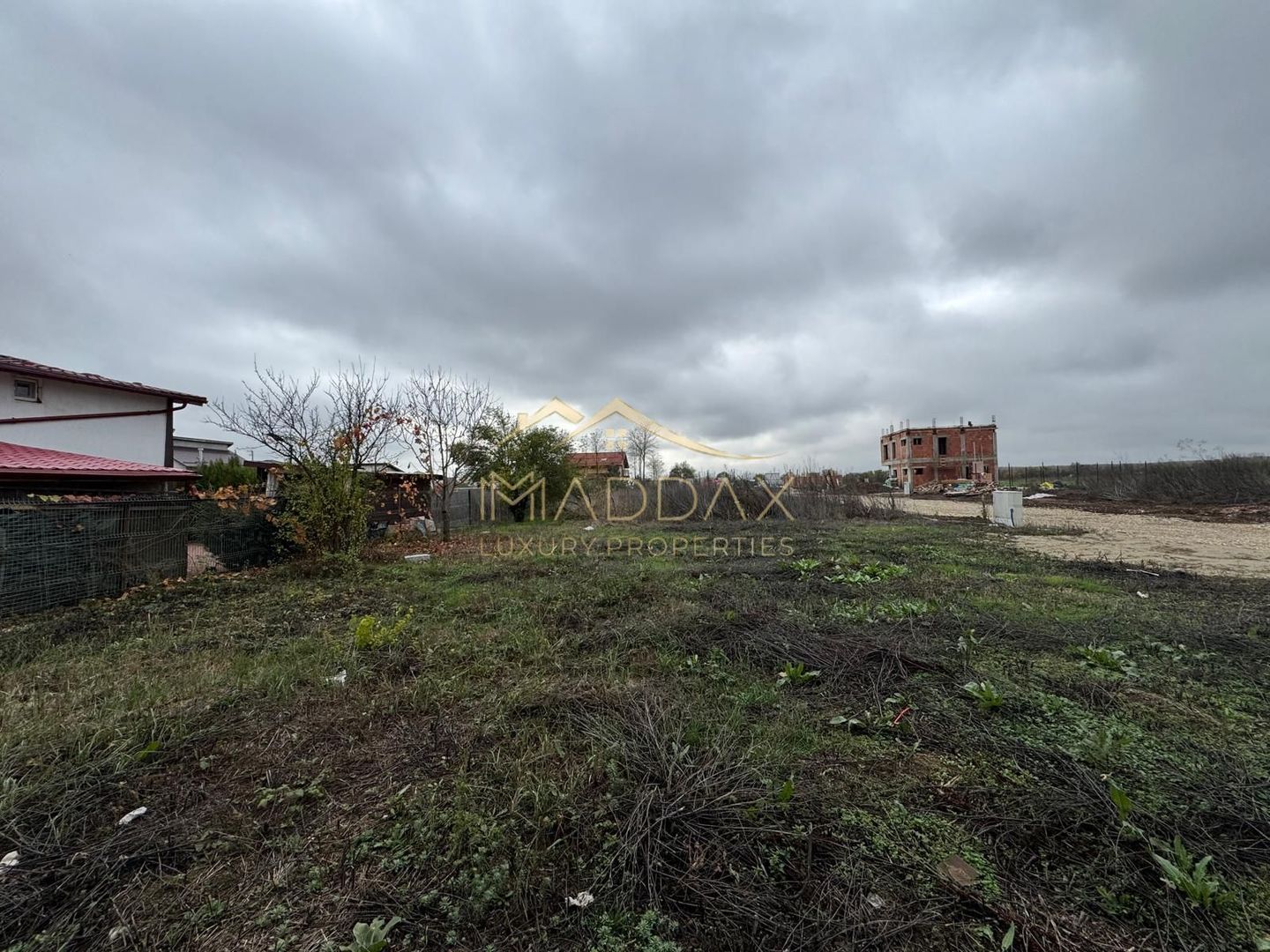 Maddax Luxury Properties vă propune spre vânzare un lot de teren în Balotești - Poză 4
