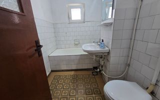 Apartament 3 Camere, 2 Bai, 2 Balcoane Zona Cetate - Poză 6