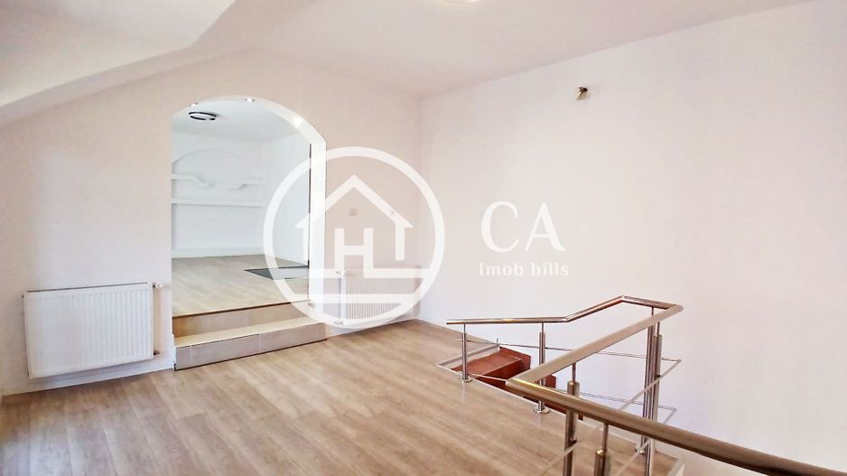 Apartament cu 4 camere la curte comuna de vanzare Ultracentral, Oradea - Poză 4