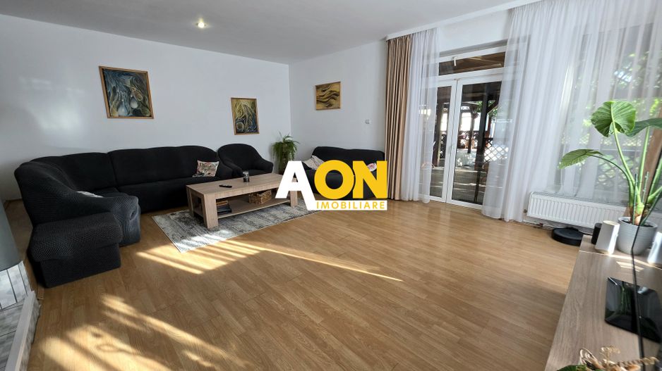 Casa 4 Camere, Zona Centru, 463mp Teren - Poză 2