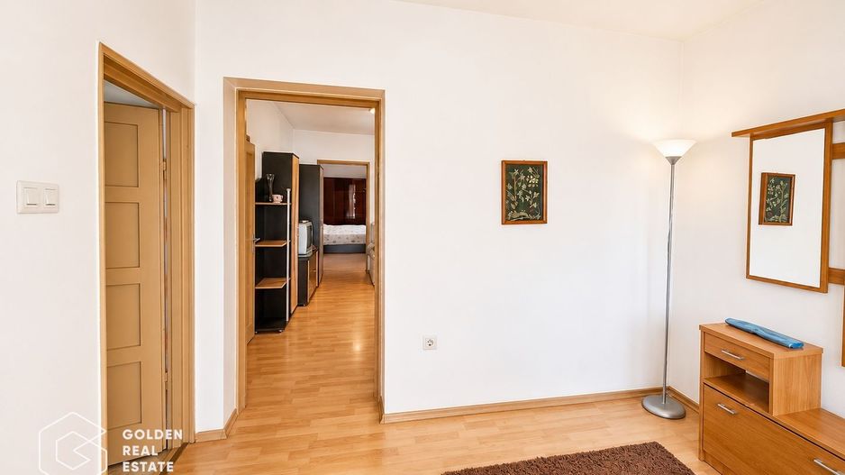 Casa cu teren 688 mp, 2 corpuri de cladire, Parneava - Poză 10