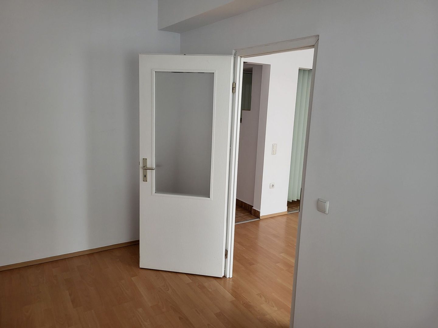 De vanzare apartament - Poză 3