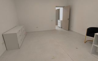 CAPITOL - Bdul Mamaia parter de vila stradal! - Poză 7