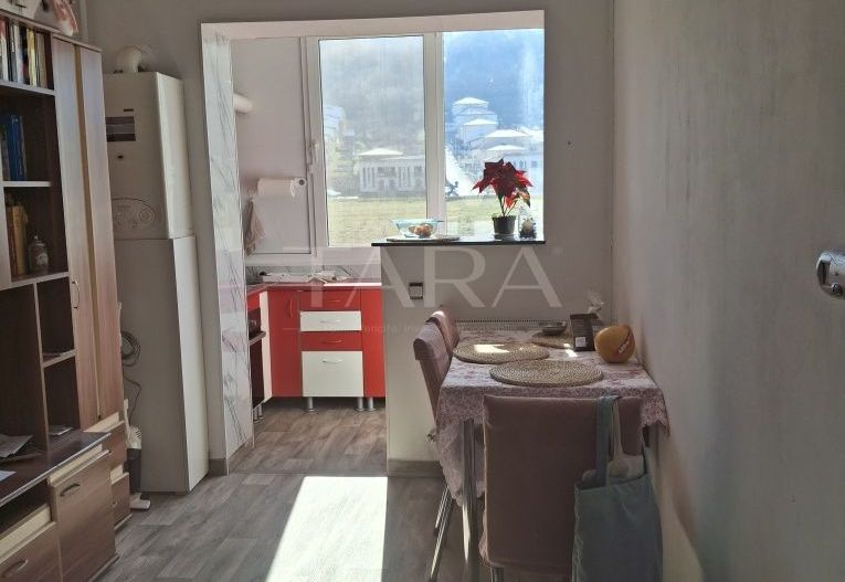 Apartament 2 camere decomandat, etaj 1, renovat parțial. - Poză 7