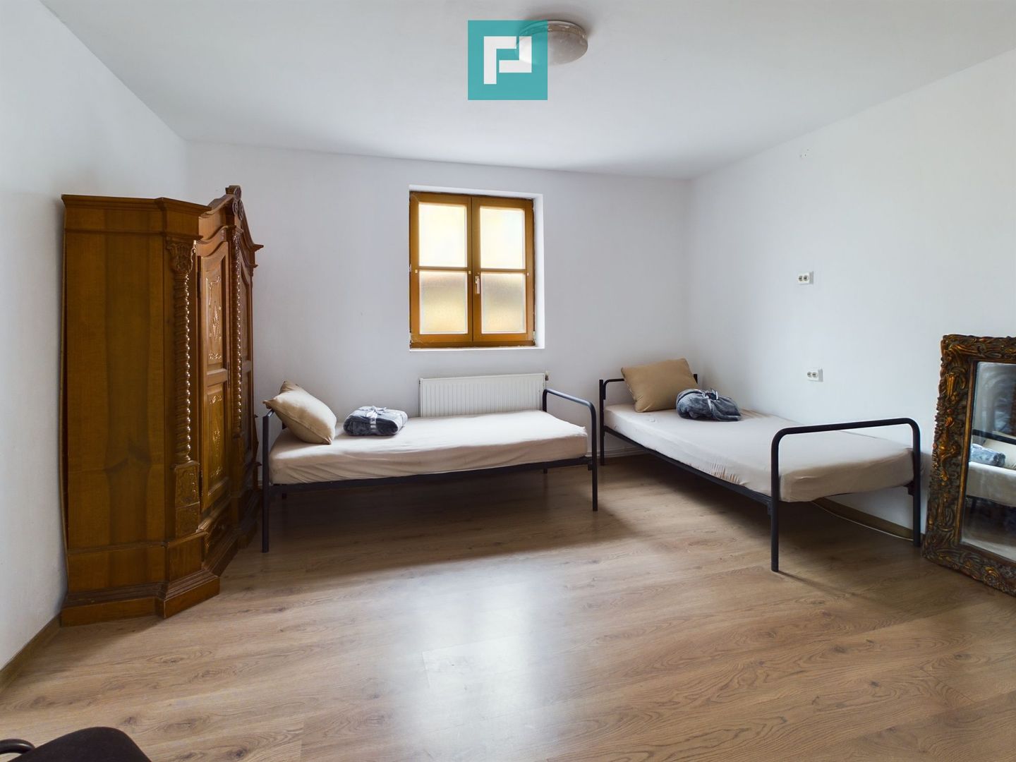 Proprietate imobiliară cu potențial extraordinar! - Poză 14