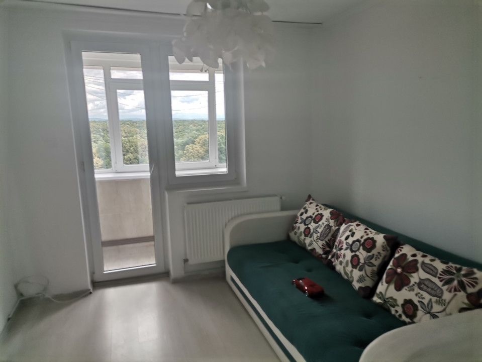 Vanzare apartament 3 camere, decomandat, Trivale - Poză 2