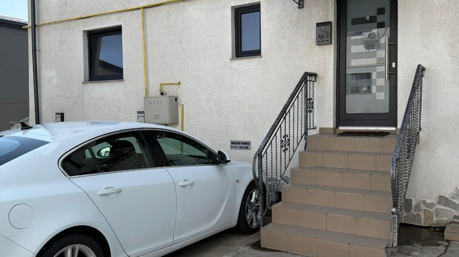 Vand apartament 2 camere nou la gri - Poză 5